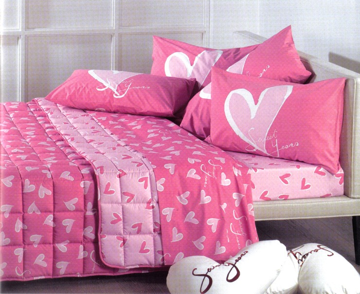 trapunta rosa letto